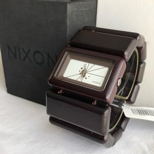 Nixon watch-NIB